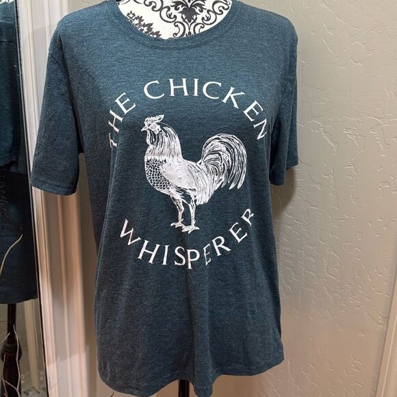 Source Unknown Tops - The Chicken Whisperer Men's Size Medium Unisex T-shirt Pre-owned cotton‎ Tee